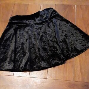 Gorgeous Black Velvet Full Circle Mini Skirt, Sz Small/XS (16 Girl's)